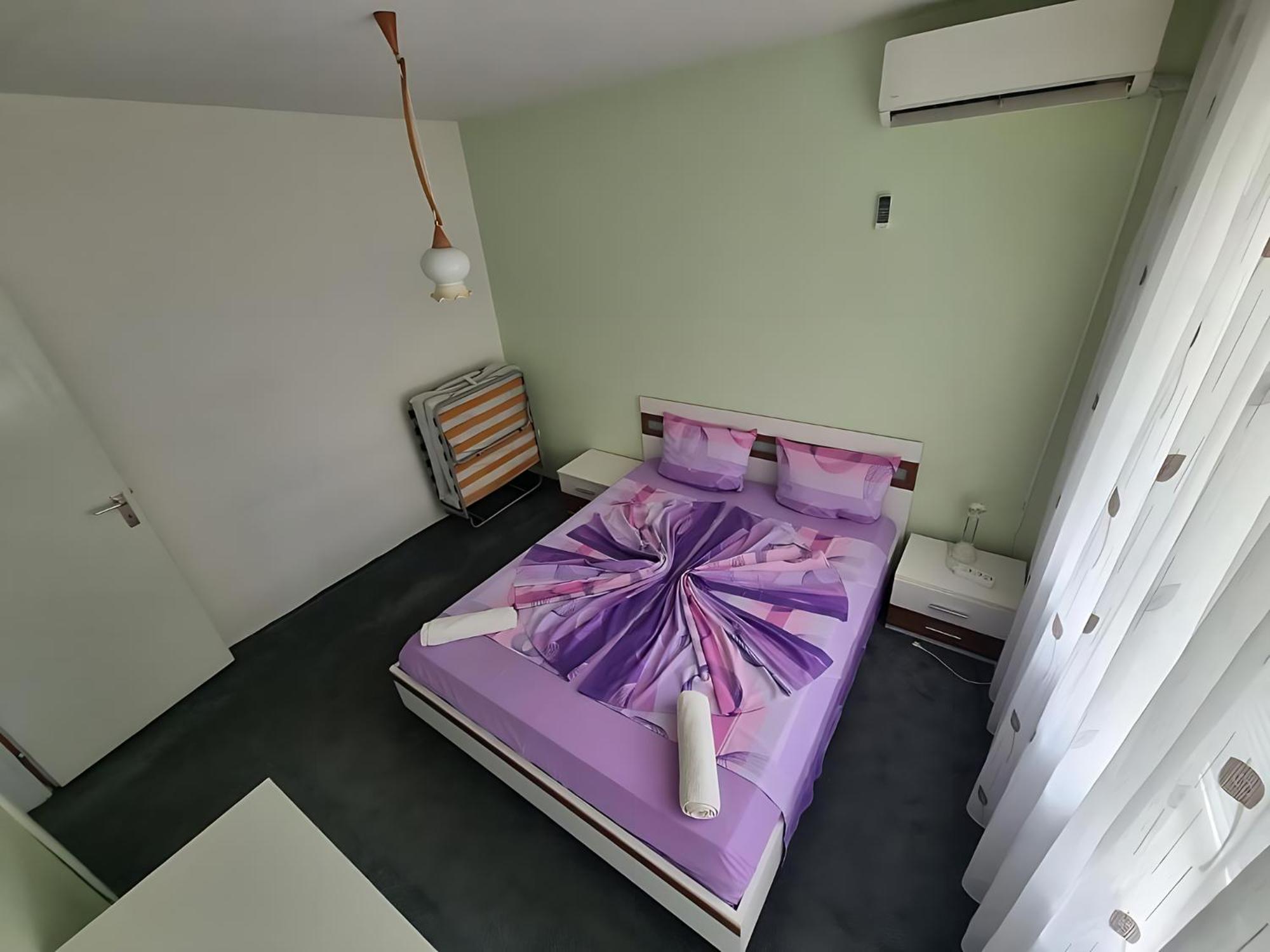 Guesthouse Flora Kiten  Bagian luar foto