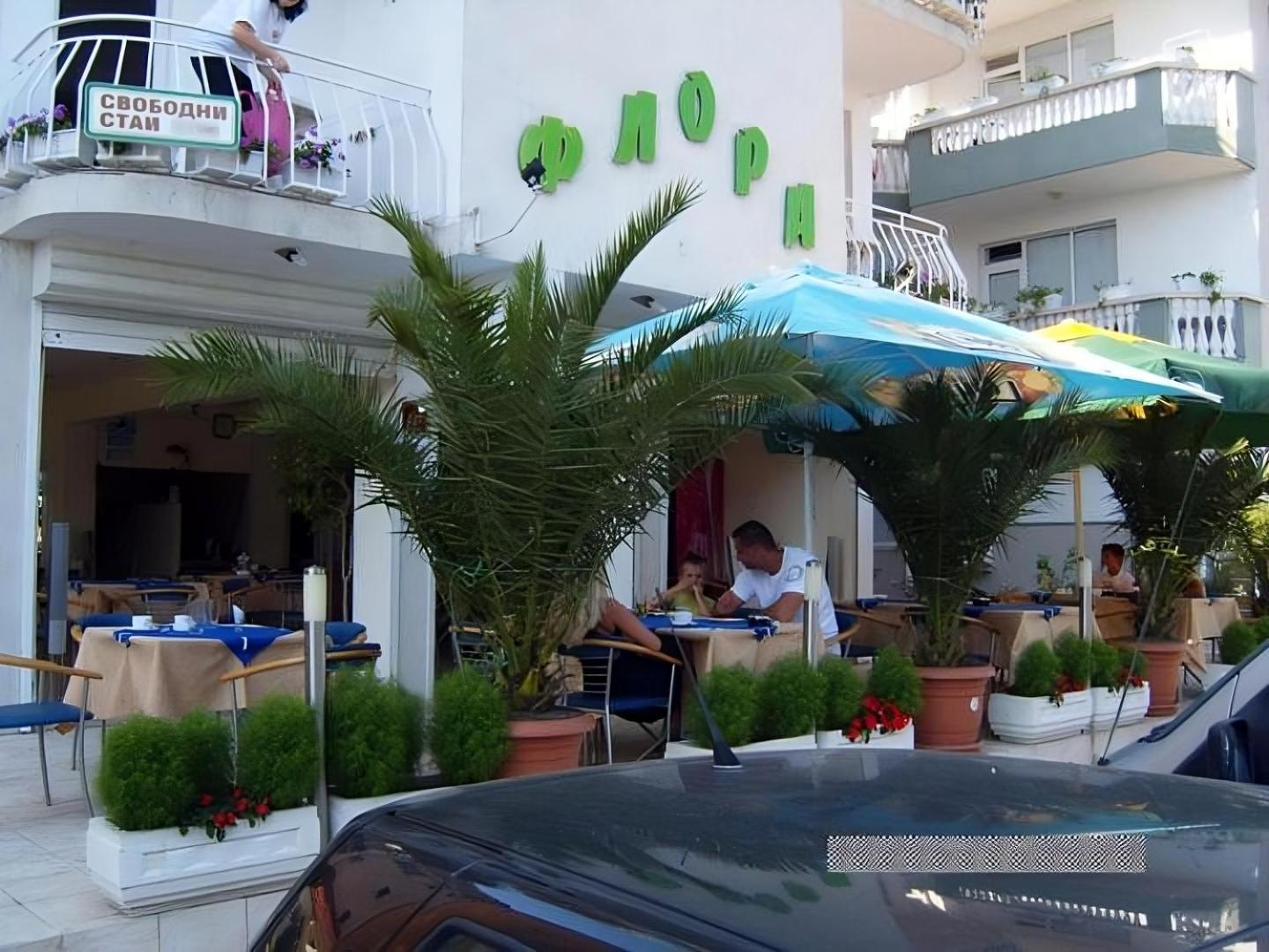 Guesthouse Flora Kiten  Bagian luar foto