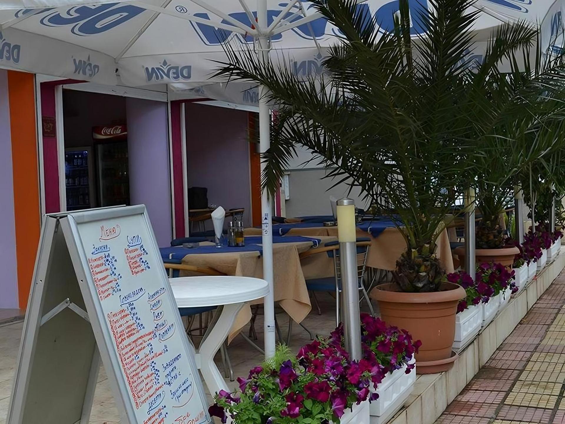 Guesthouse Flora Kiten  Bagian luar foto
